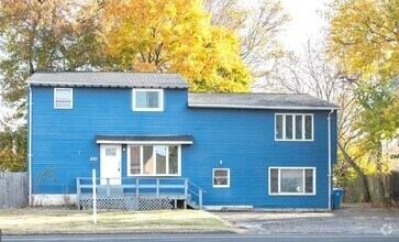 Building Photo - Spacious 6 bedroom - **1 MONTH FREE RENT**