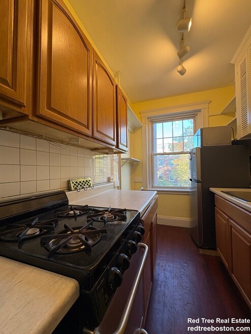 Building Photo - 321 S Huntington Ave