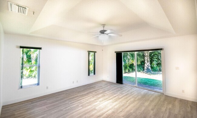 Building Photo - 12523 169th Ct N