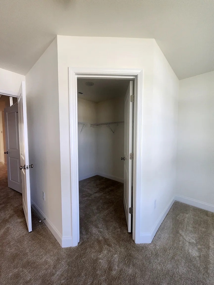 Building Photo - Room in Townhome on Caddis Bnd