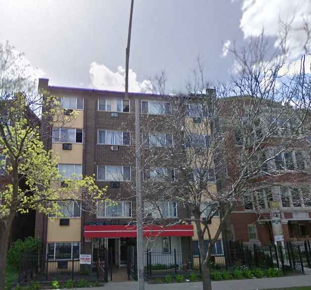 Front - 6910 N Sheridan Rd