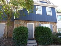 Building Photo - 2 Bedroom 2.5 Bath Townhome in Austell