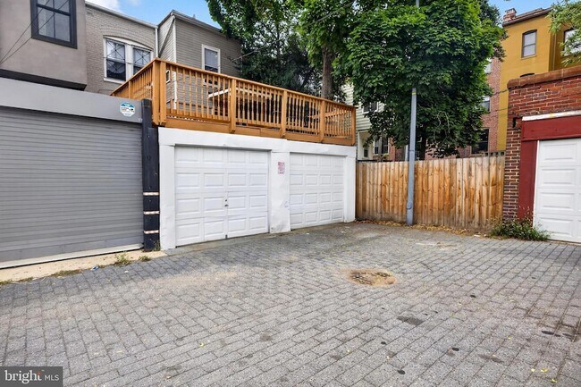 Building Photo - 3015 13th St NW