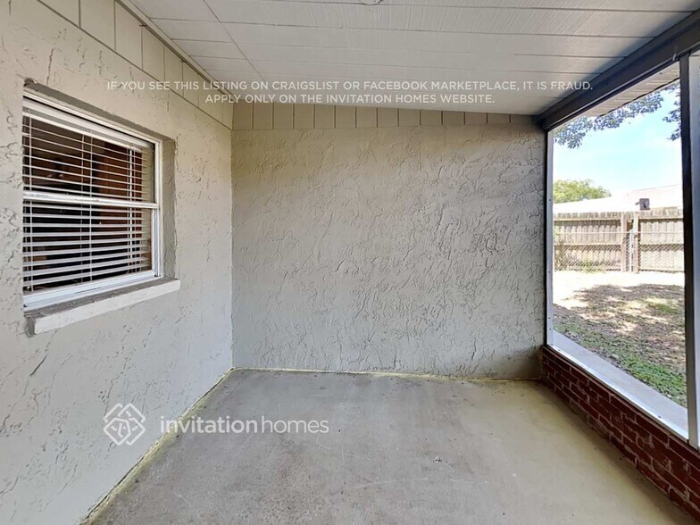 Building Photo - 6227 13th Ave