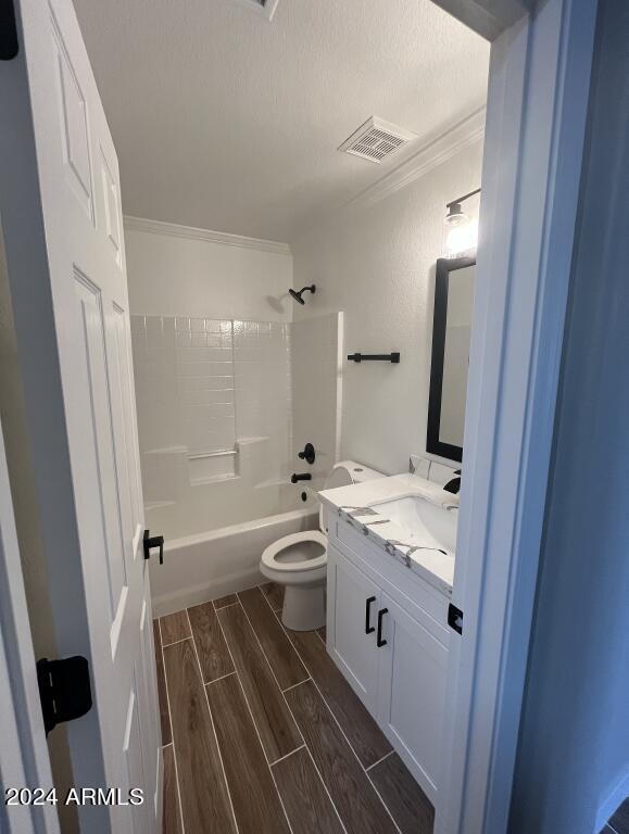 Building Photo - 3950 E Pinon Ct