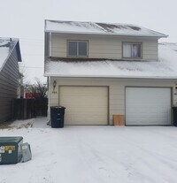 Building Photo - 984 Beryl St