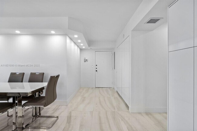 Building Photo - 230 174th St
