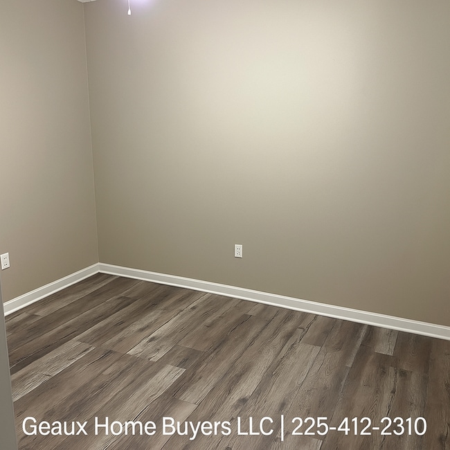 Building Photo - 541 Meadow Bend Dr