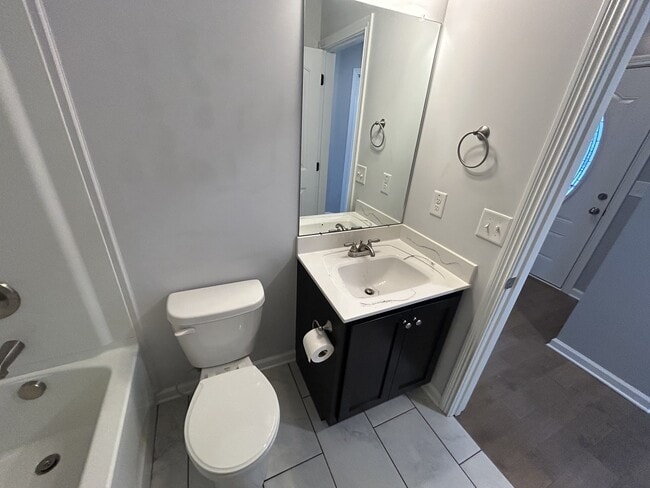 Building Photo - 721 Tidwell Dr