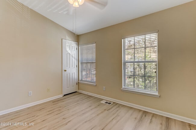 Building Photo - 3532 Lone Tree Ln