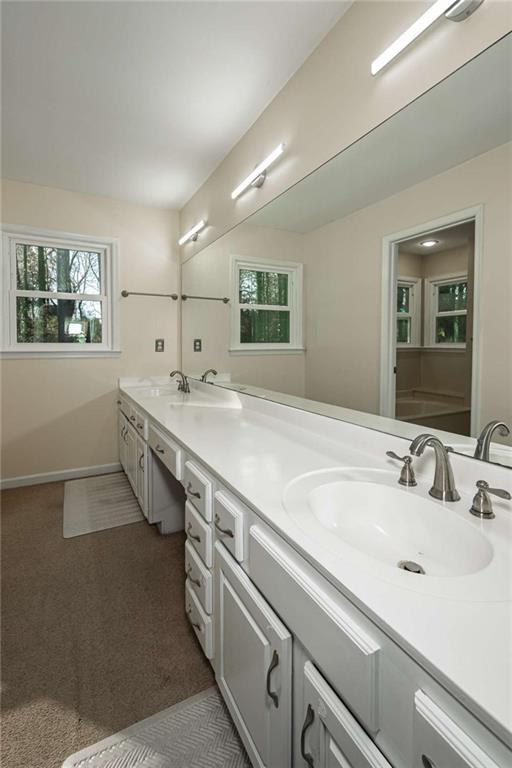 Building Photo - 151 Lakeside Dr NW