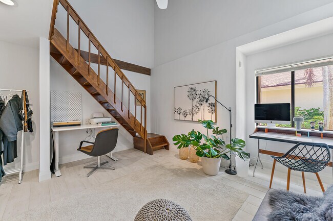 Building Photo - 125 Harbourside Cir