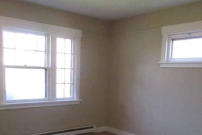 Building Photo - 466 25th Ave