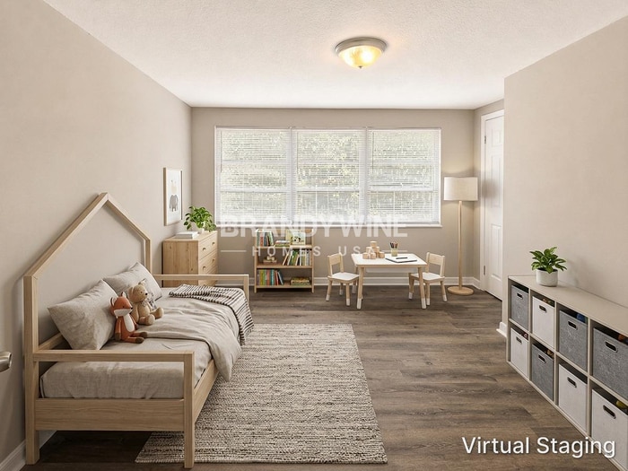 Building Photo - 7317 Oak Crest Dr