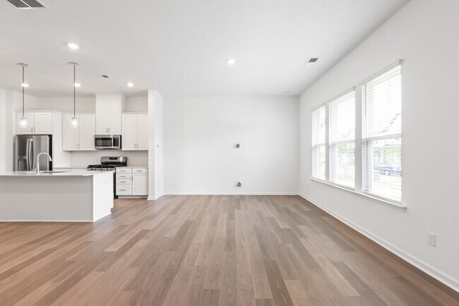 Building Photo - Brand-New 3 Bedroom Townhome in Desirable Indian Trail – Available for Immediate Move-In!