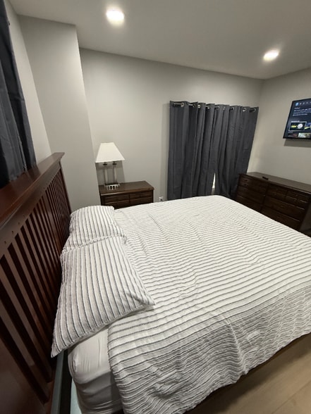 Building Photo - 2327 Jackson St