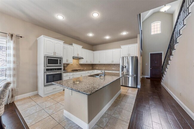 Building Photo - 10637 Musketball Pl