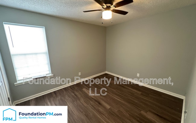 Building Photo - 30 Windsor Rd