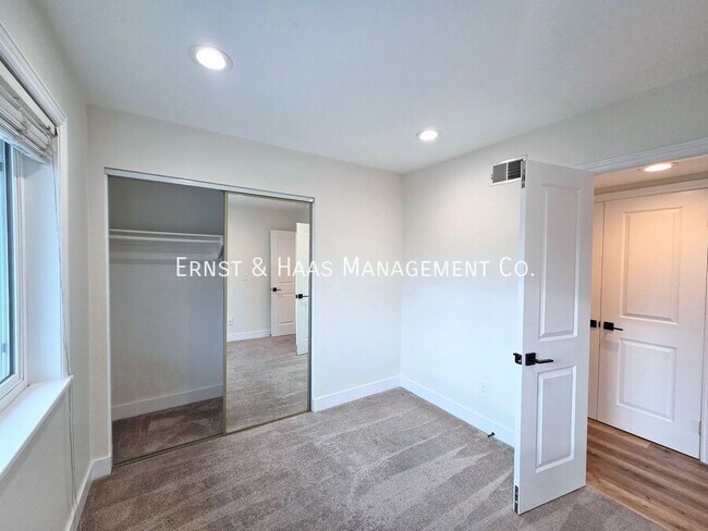 Building Photo - 16850 Sierra Vista Way