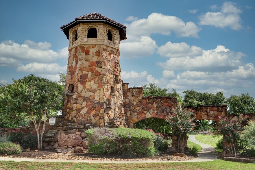 Building Photo - 3515 Alamo Greens