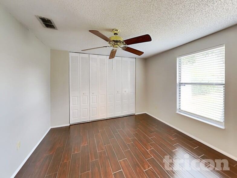 Building Photo - 8102 Chickasaw Ln