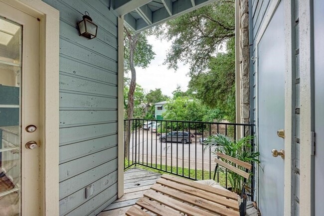 Building Photo - 3111 Tom Green St