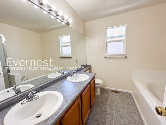 Building Photo - 4512 Gunbarrel Dr