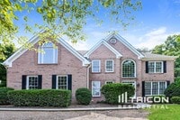 Building Photo - 5005 Wiltshire Ln