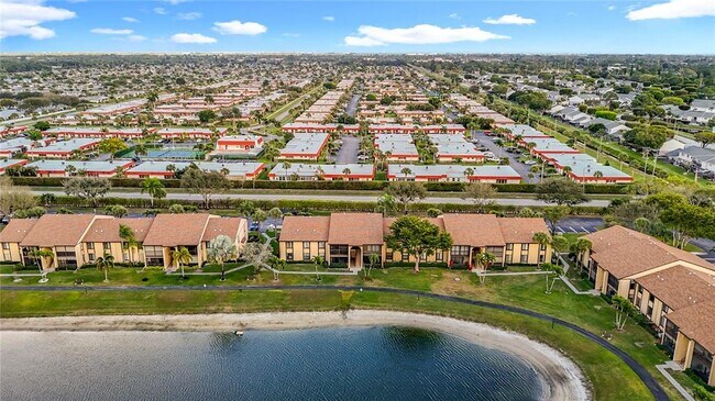 Building Photo - 826 Sky Pine Way