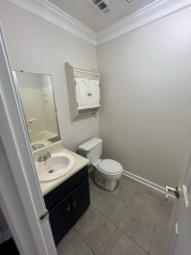 Building Photo - 3125-3127 Sarah Lou Drive