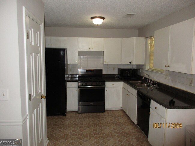 Building Photo - 2931 Ward Lake Way