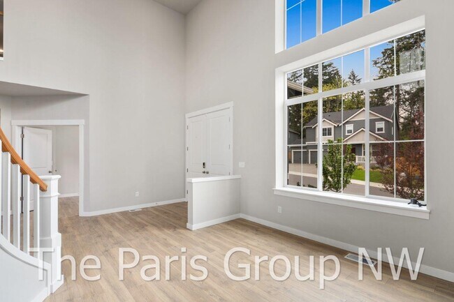 Building Photo - 2122 83rd Ave E