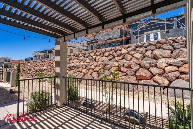 Building Photo - Modern Washington UT Home with 3 Bedrooms ...