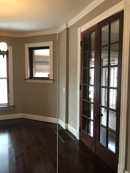 Building Photo - 1037 Garvin Pl