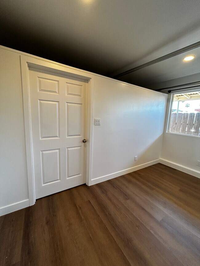 Building Photo - 3322-24 Clairemont Mesa Blvd