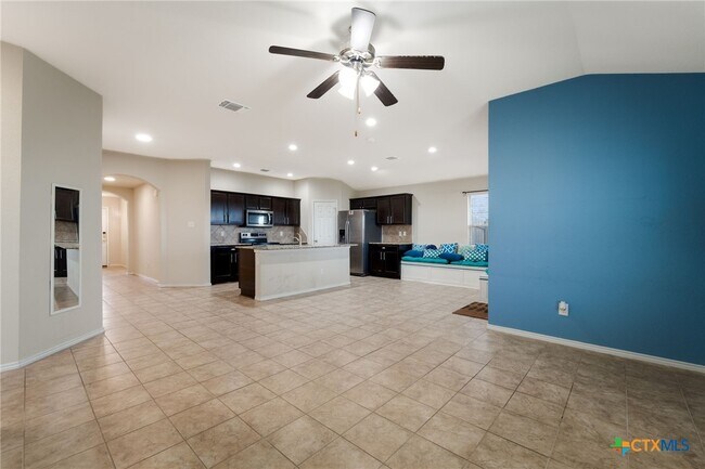 Building Photo - 1502 Shim's Blvd