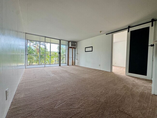 Building Photo - Cathedral Point - 1 bed, 1 bath, 2 Parking. Available Now