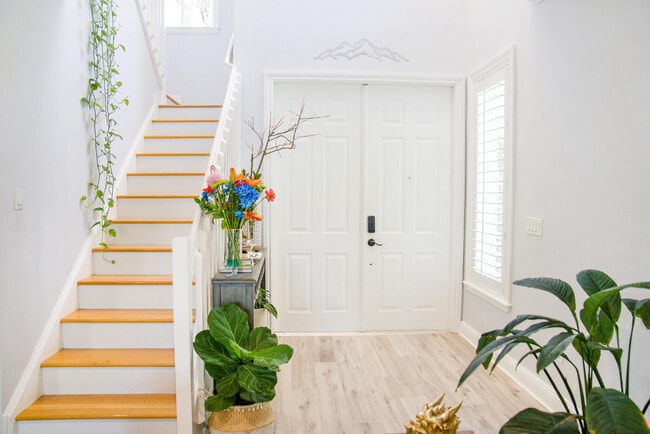 Building Photo - 2877 SW Venice Ct