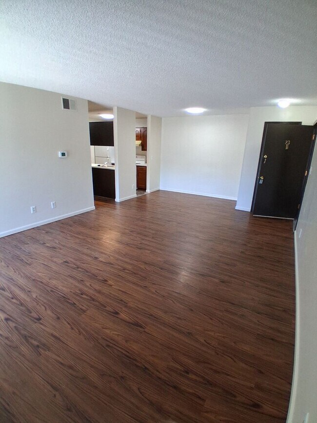 Building Photo - SW 1 bedroom 1 bath apartment for rent