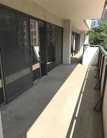 Building Photo - 5300 Columbia Pike