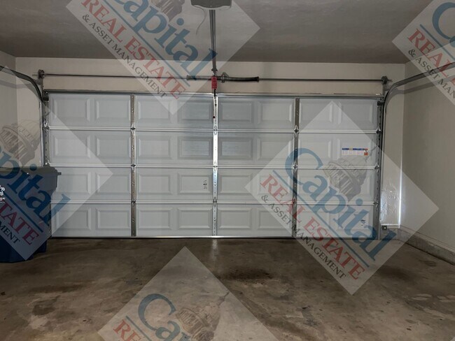 Building Photo - Welcome Home!