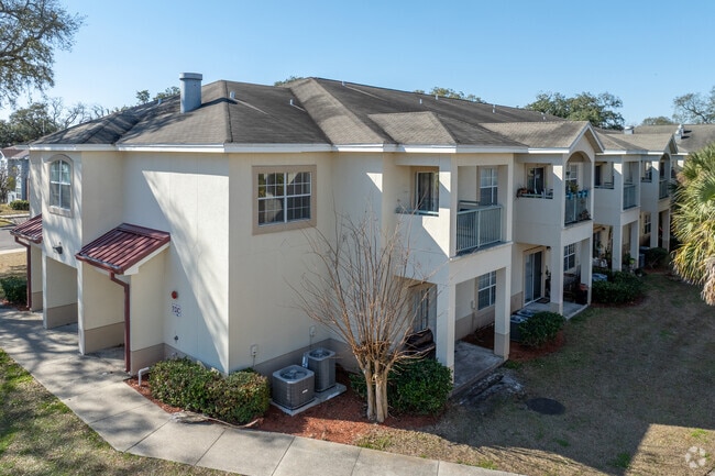 Building Photo - The Oaks at Durkeeville