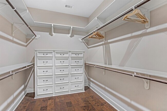 Building Photo - 29006 Reserve Bend Dr