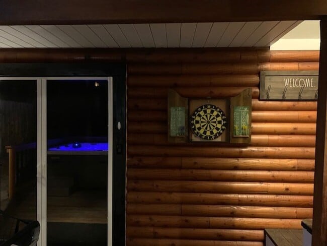 Building Photo - Lovely 3BD cabin style furnished home avail. for a Seasonal lease starting 5/15/26! Call to inqui...