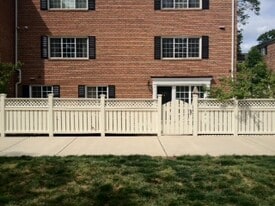 Building Photo - 1549A N Van Dorn St
