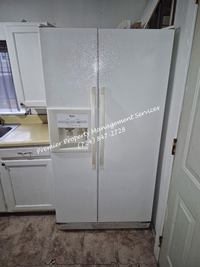 Building Photo - 1613 4th Ave