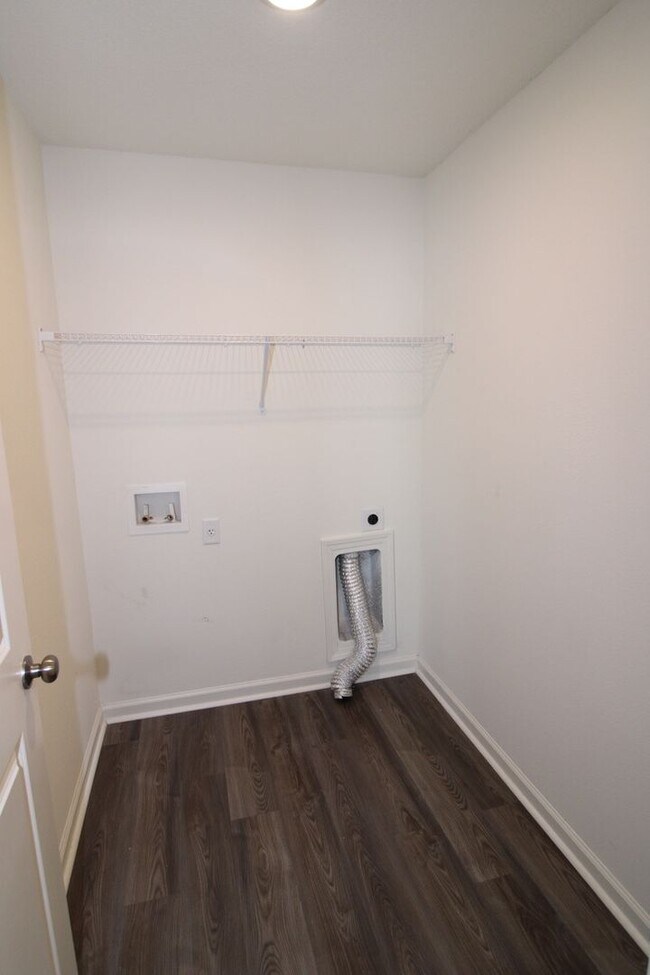 Building Photo - 4BR/2BA in Woodbine, GA