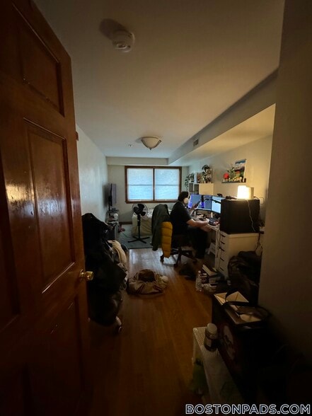 Building Photo - 102 Allston St