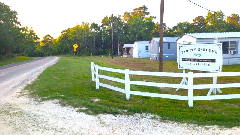 Building Photo - 1363 FM 1617