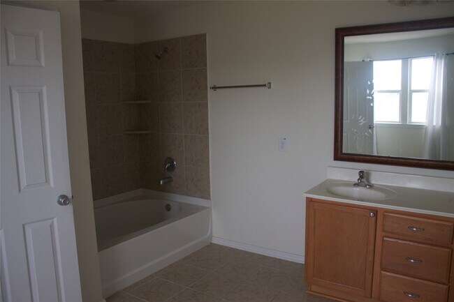 Building Photo - 26350 Riley Glen Dr